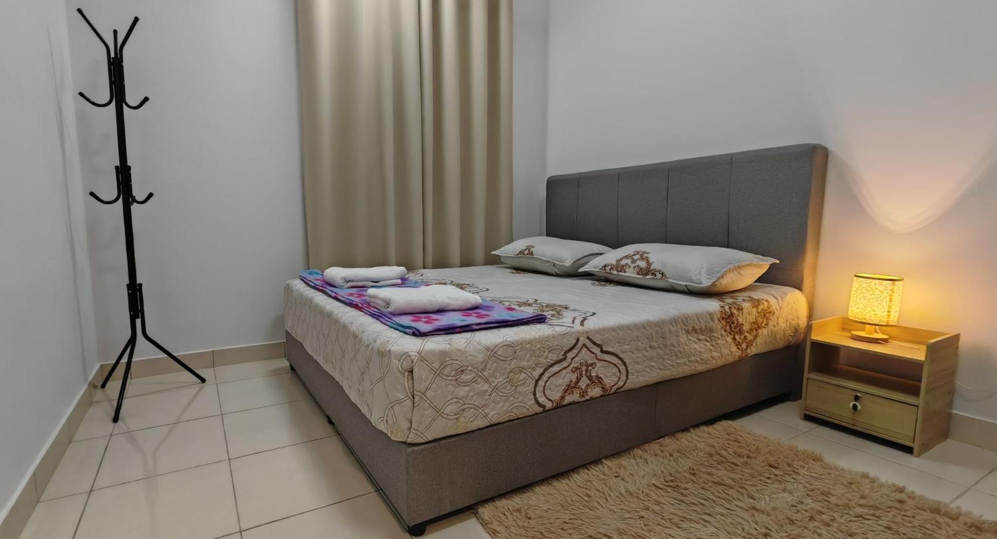 Apartment Cozy 2-bedroom Near Klia, Putrajaya & Cyberjaya *